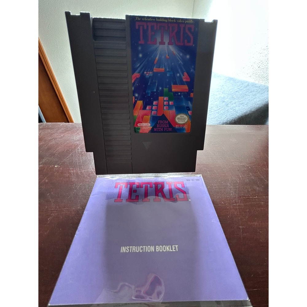 Tetris Nintendo NES Game Cartridge with Manual and Sleeve NES-EI-USA
